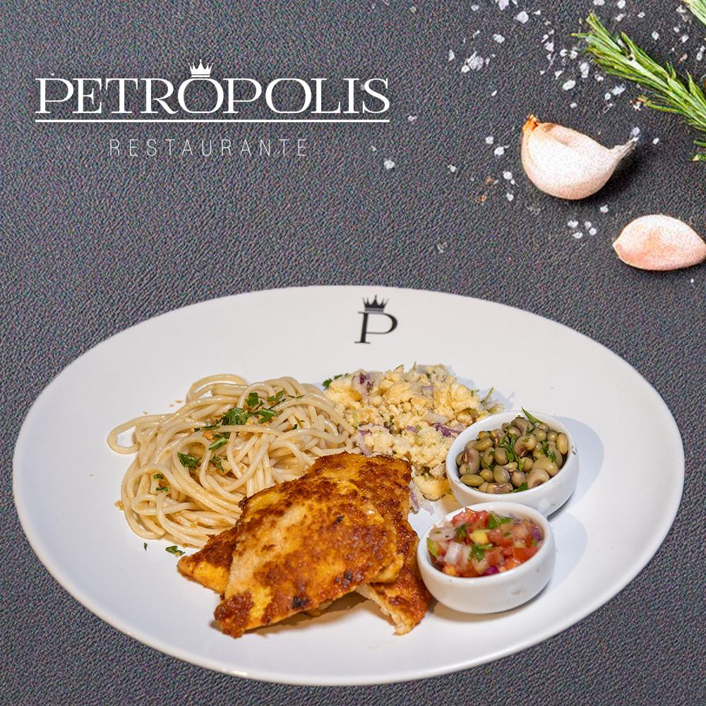 EXECUTIVO FRANGO NA CROSTA DE PARMESÃO