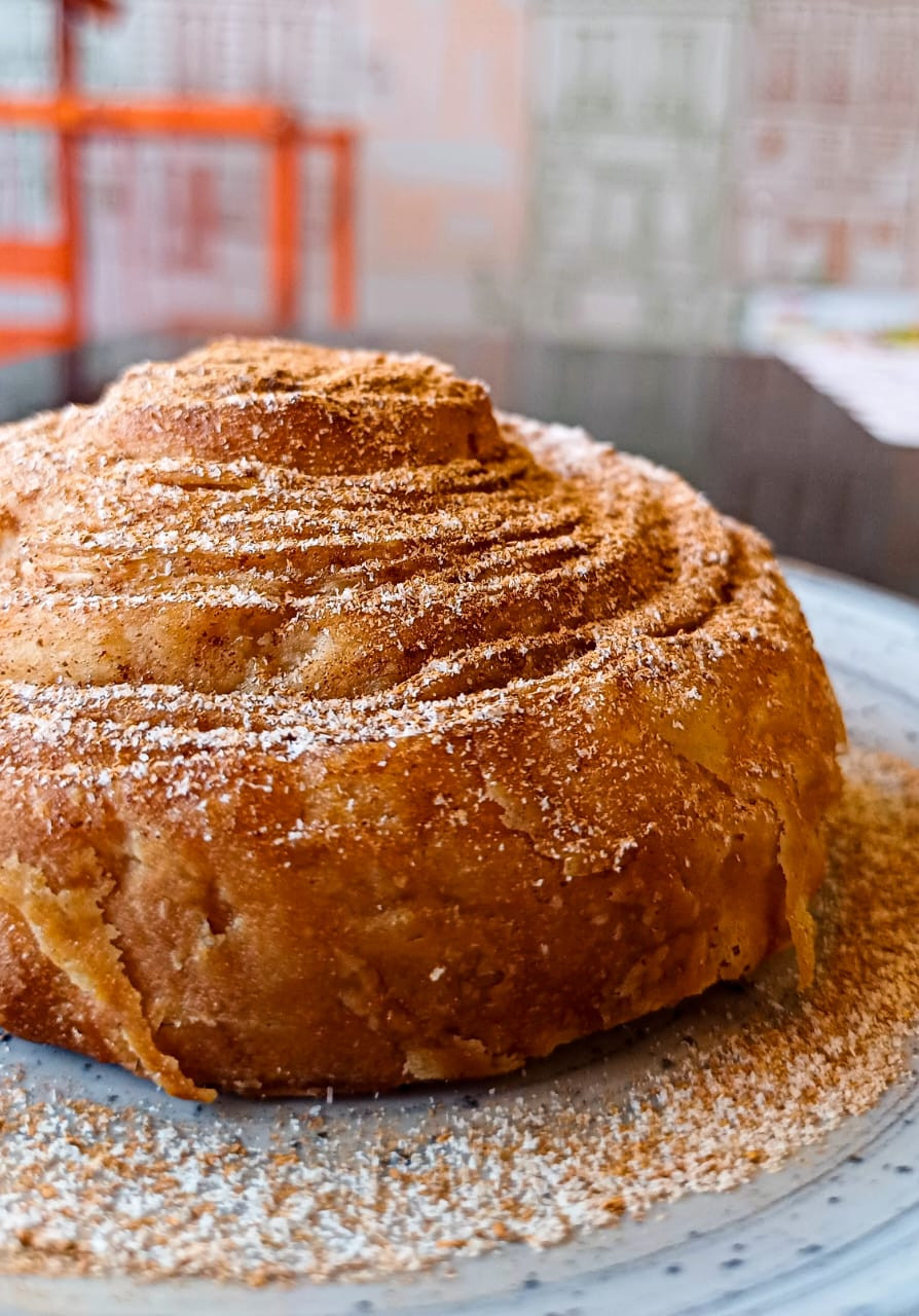 CINNAMON ROLL