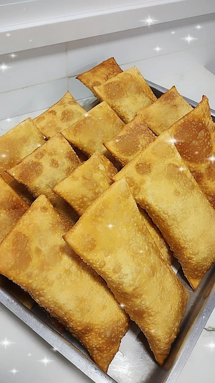 PASTEL DE PRESUNTO E QUEIJO