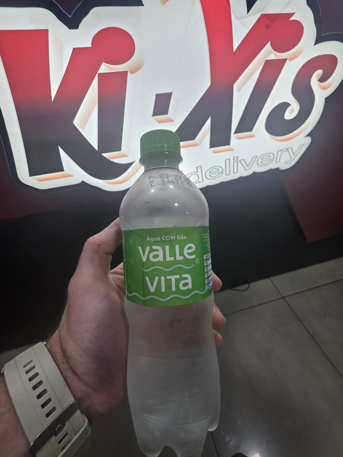 ÁGUA COM GÁS 500ml