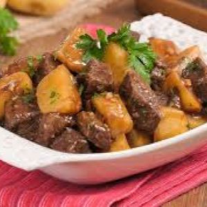 CARNE COZIDA COM BATATA