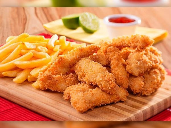Isca de frango com fritas