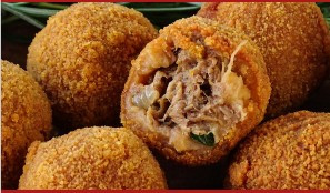 Bolinho costela com catupiry