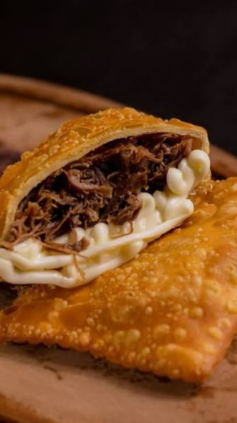 PASTEL CARNE ESPECIAL