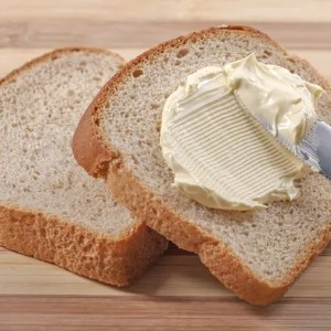 PÃO C/ MANTEIGA 