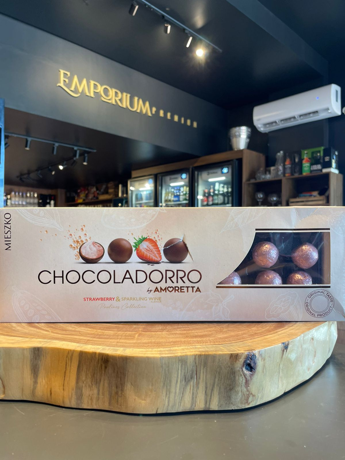 Amoretta Chocoladorro Strawberry & Sparkling Wine