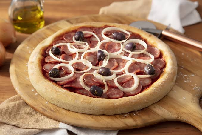 Pizza de Calabresa