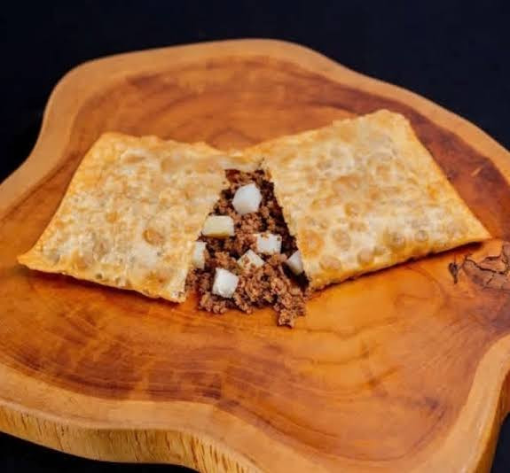 CARNE MOIDA, PALMITO,OVO,AZEITONA E VINAGRETE
