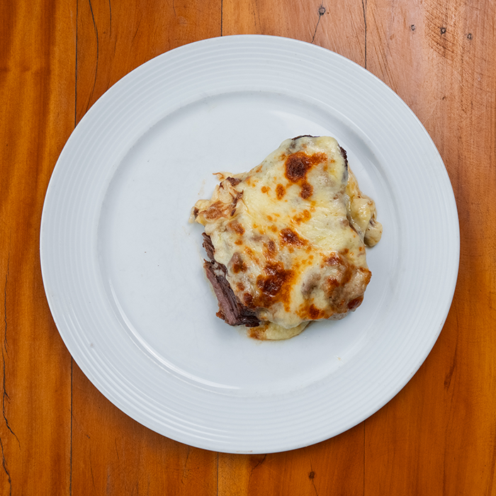Ex Costela bovina ao queijo gratinado 