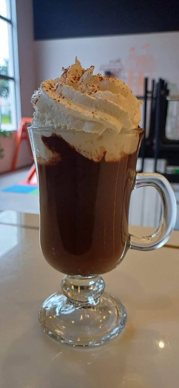 CHOCOLATE QUENTE COM CAFE 