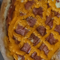 CALABRESA COM CHEDDAR