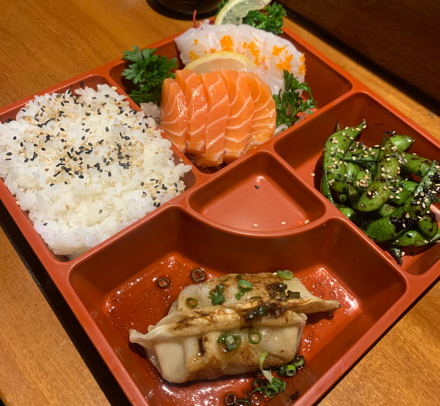 TEISHOKU SASHIMI MISTO