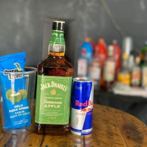 COMBO JACK MACA VERDE C RED BULL