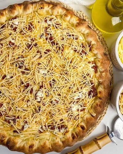 PIZZA STROGONOFF DE CARNE