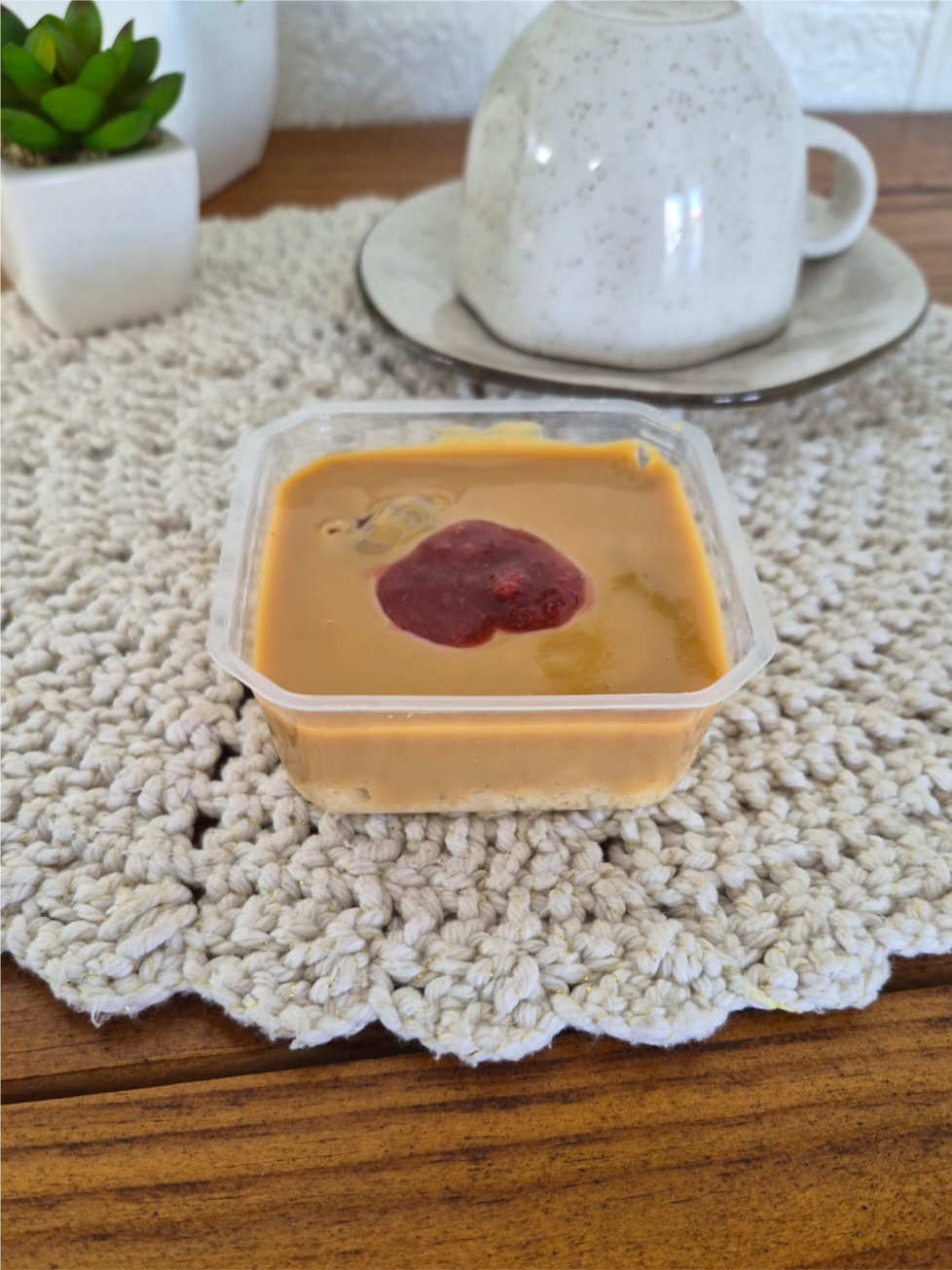 TORTA GELÉIA DE MORANGO C/ NINHO 150 ML Congelado.